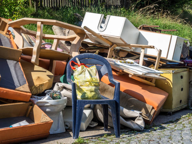 Best Yard Waste Removal  in Talahi Island, GA